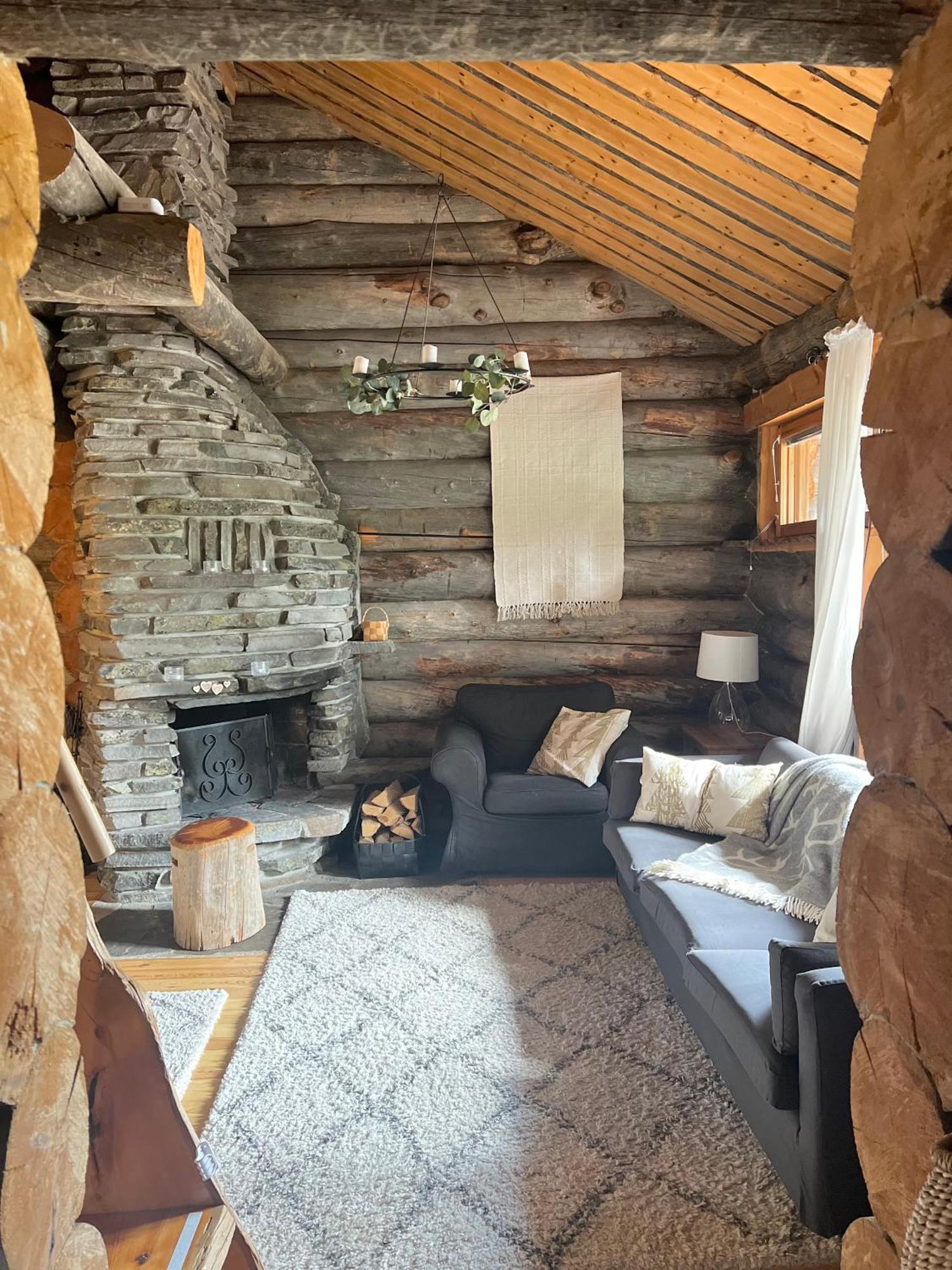 Apartment Jylhaekelo - A Cozy Loghouse In The Heart Of Lapland